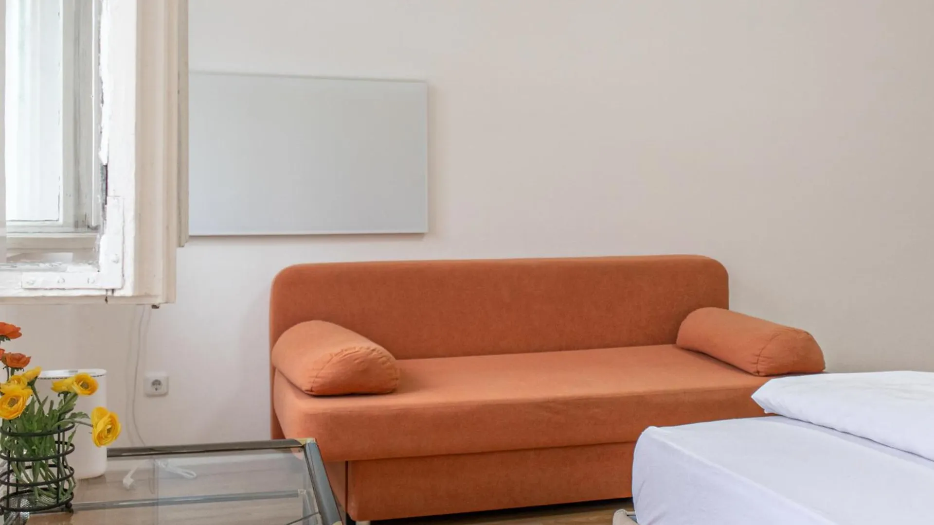 Budget City Stay - Near Wiener Stadthalle Ideal For Longstays