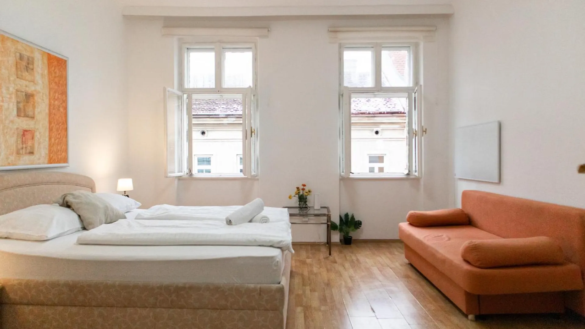 Appartamento Budget City Stay - Near Wiener Stadthalle Ideal For Longstays